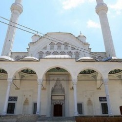Taş Camii