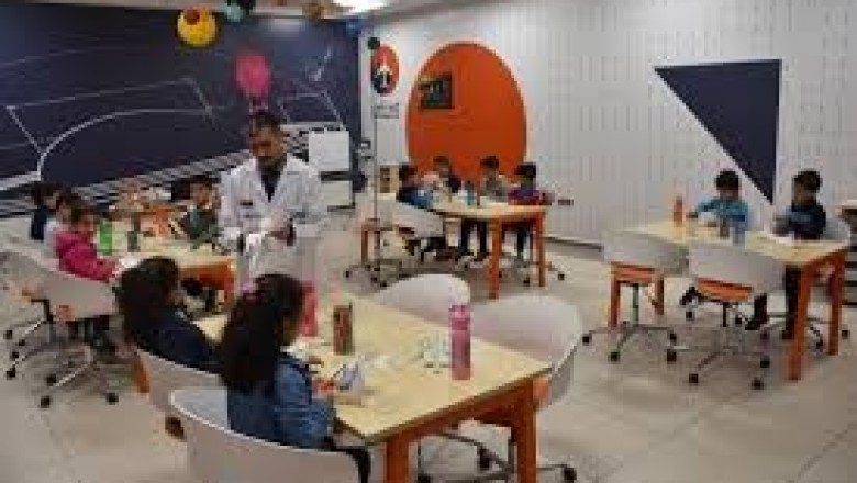 Gaziantep'te Deneyap Teknoloji At&ouml;lyeleri A&ccedil;ıldı : Geleceği Kodlayan Nesil Yetişiyor
